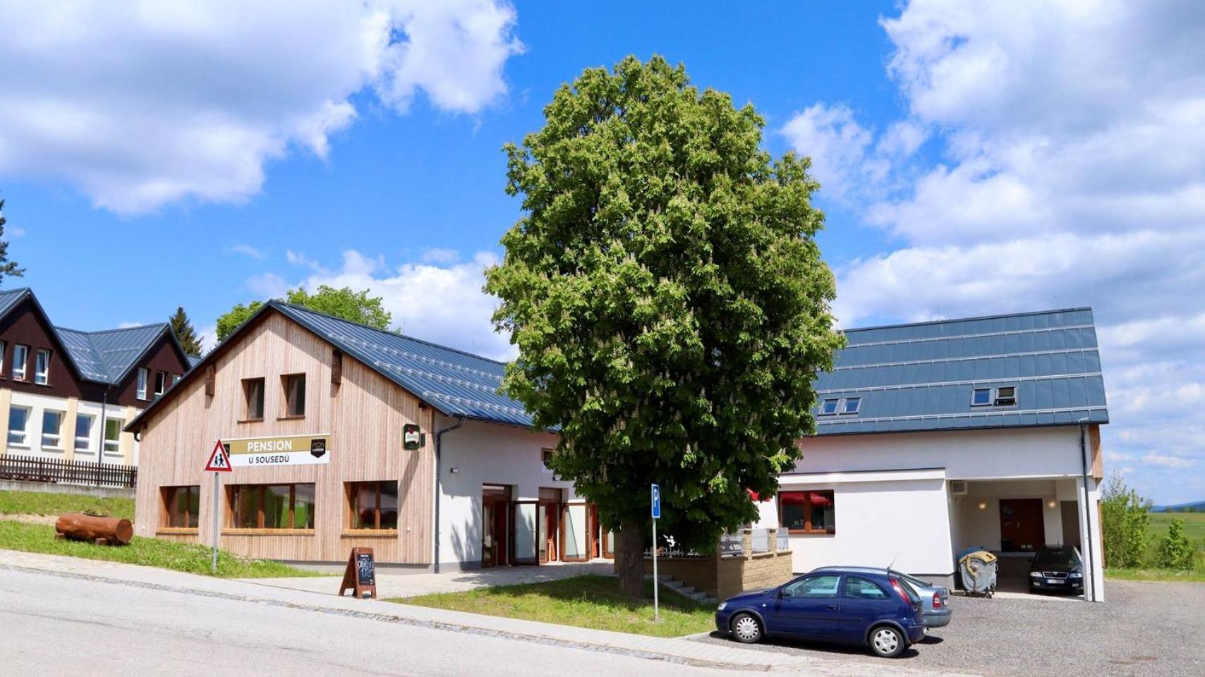 Penzion A Restaurace U Sousedu Strazny Exterior photo